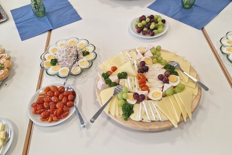 Fr&uuml;hst&uuml;ck