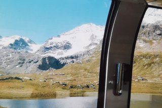 Bergpanorama aus dem Bernina-Express heraus