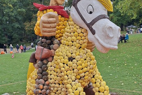Cowboy auf dem Pferd aus K&uuml;rbisse