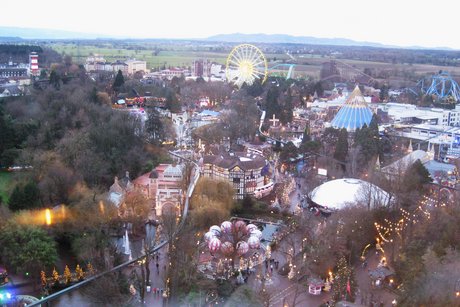 Blick &uuml;ber den Europapark vom Euro-Tower aus