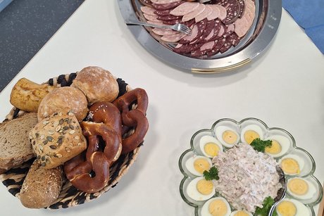 Fr&uuml;hst&uuml;ck
