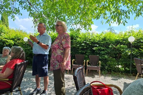 Begr&uuml;&szlig;ung durch Monika Krauss und Martin Gross
