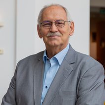 Werner Hofacker