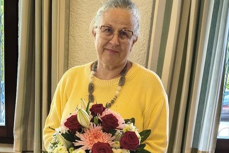 Auf dem Foto sieht man die aktuelle Vorsitzende Elisabeth Knebel