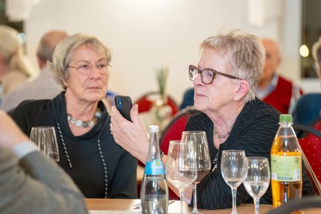 Anneliese Mrusek und Bärbel Blochmann