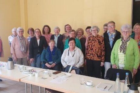 Gruppenfoto der Teilnehmerinnen am Kreisfrauentag 2024