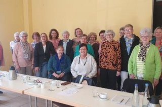 Gruppenfoto der Teilnehmerinnen am Kreisfrauentag 2024