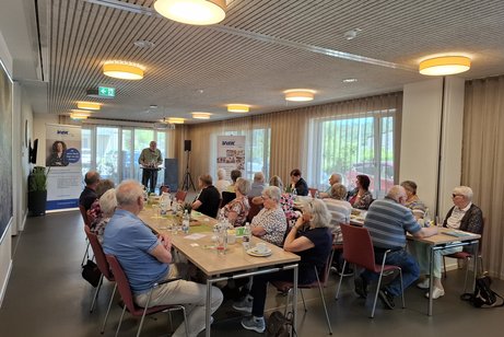 Impression Stammtisch mit Referent Ludwig Schr&auml;gle