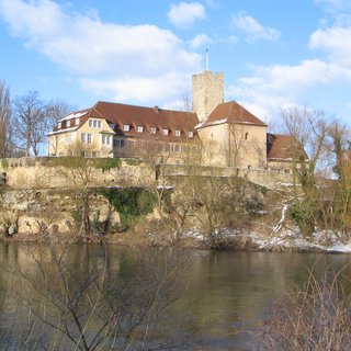 Grafenburg und Rathaus Lauffen am Neckar