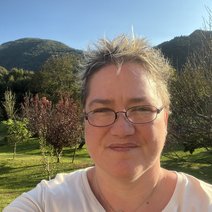 Anita H&ouml;tzer