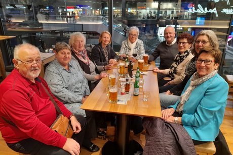 geselliges Abendessen