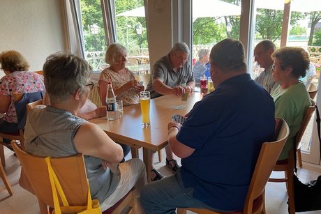 Teilnehmer an 1 Tisch
