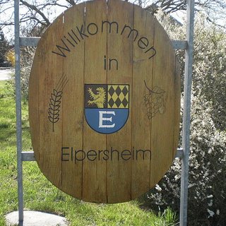 Ortseingang Elperheim Fass