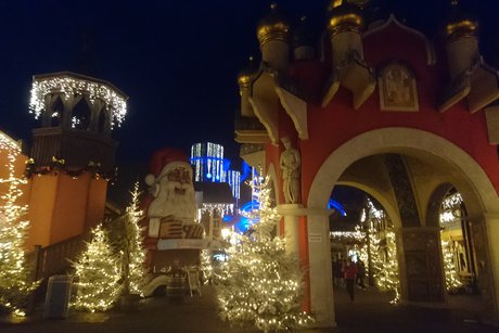 weihnachtlich geschmückter Europapark