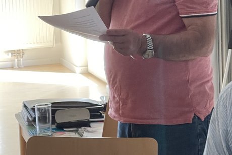 Kreiskassier Michael Erhardt liest den Revisionsbericht vor