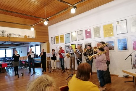 Posaunenchor Unterrombach unter Leitung von Heidrun Meiswinkel