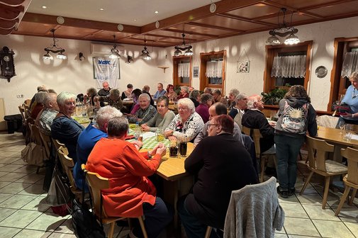Ein Gruppenfoto der Jahreshauptversammlung