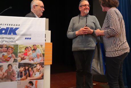 Hubert und Annette Kusche danken Herrn Weidner für seinen informativen und interessanten Vortrag