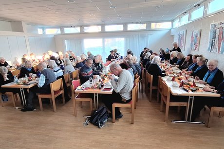 Zeit für Kaffee und Kuchen Die Kuchen/Torten waren so lecker, dass fast nichts mehr übrig blieb.