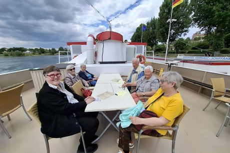 gut gelaunte Reiseteilnehmer