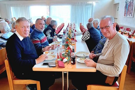 Gäste Dr. Otto Koblinger und Hanspeter Weik im Gespräch