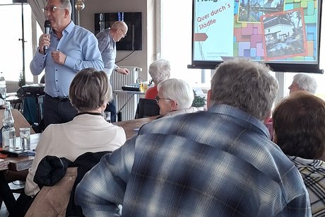 Armin Franke beim Vortrag