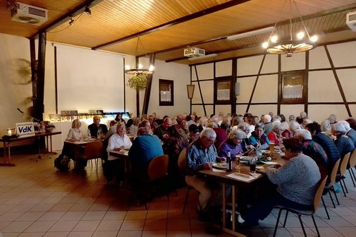 Mittagesssen bei der VdK - Advents- und Weihnachtsfeier 2025