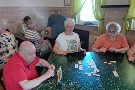 Bild zeigt spielende Personen