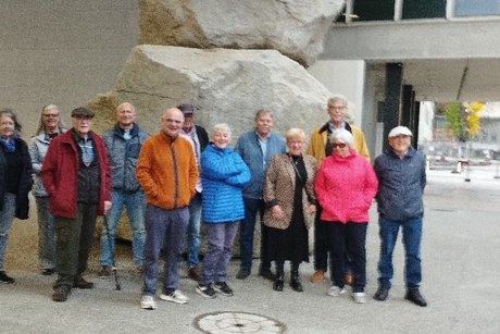 Die Besichtigungs-Gruppe Die Besichtigungs-Gruppe