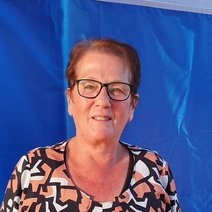 Kassierein Frau Barbara Vida