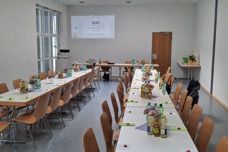 Versammlung mit Wahlen