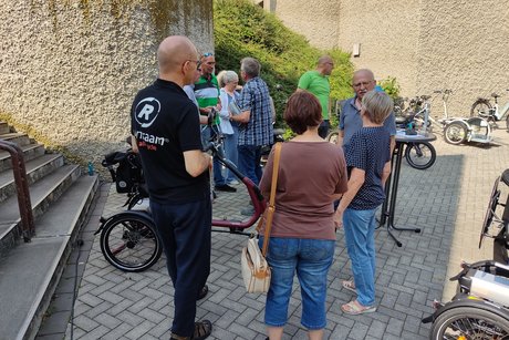 Mitglieder und Gäste