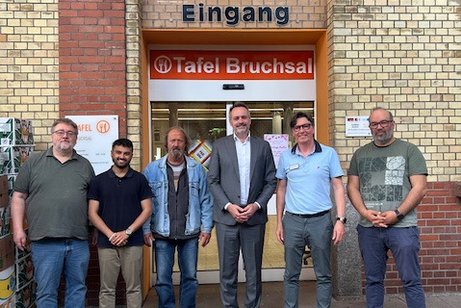 Veranstalter bei der Tafel