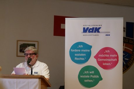 Roland Sauter bei der Begr&uuml;&szlig;ung.