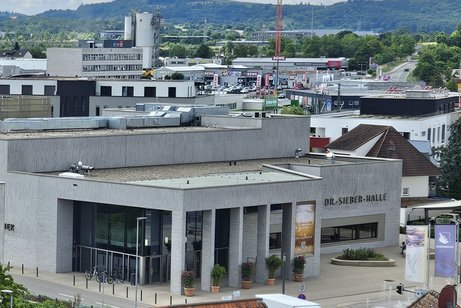 Die Dr. Sieber Halle in Sinsheim. Aufnahme von einer der oberen Etagen des Marktplazcenter.