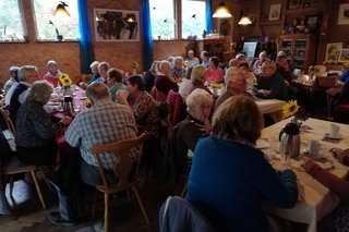 VdK Mitglieder beim gemütlichen beisammen sein in der Jagstal - Ranch