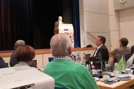 Winter-/Adventsfeier 2025 - Gru&szlig;worte der katholischen Kirche von Pater Liebscher