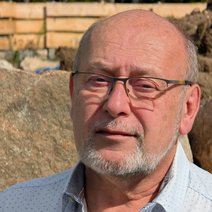 Das Foto zeigt den Kassierer Peter Steinhart