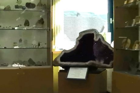 Ausstellung Edelsteine + Mineralien