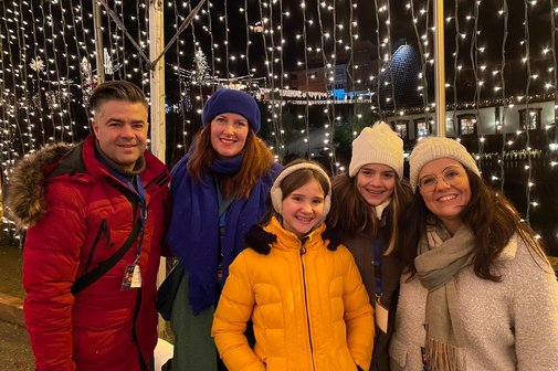 Dos Mundos feat. Lynda Cullen