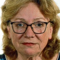 Das Foto zeigt die Revisorin Hildegard Schwaderer