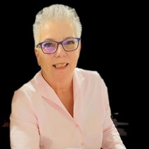 Moni Lange, 170cm, Blond und schlank