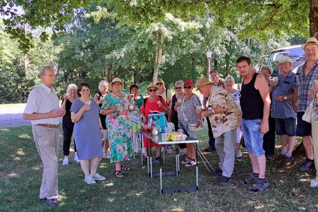 Gut gelaunte Reisegruppe