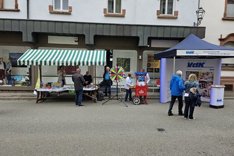 Informationsstand auf dem Zeller Maifest