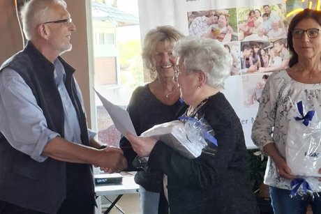 Rudy Schall-Osper bei der Ehrung f&uuml;r 25 Jahre Erika Allmaier und Josef Hiller