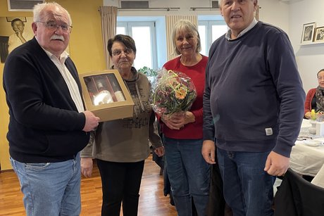 Verabschiedung von Dr. Koblinger(Kreisvorsitzender Leonberg) Verabschiedung von Dr. Koblinger(Kreisvorsitzender Leonberg)