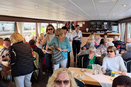 Bewirtung im Schiff