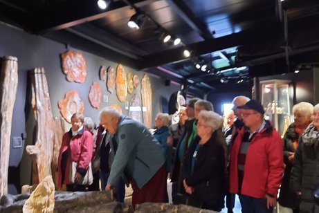 VdK Mitglieder bei der Führung durch das Meseum