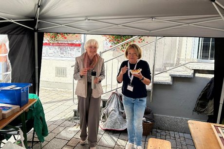 Magda Emminger und Margaretha Singer