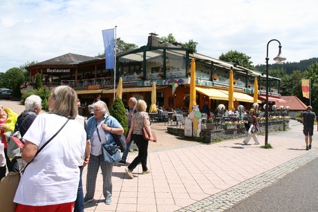 die Fußgängerzone lädt zum Bummeln ein